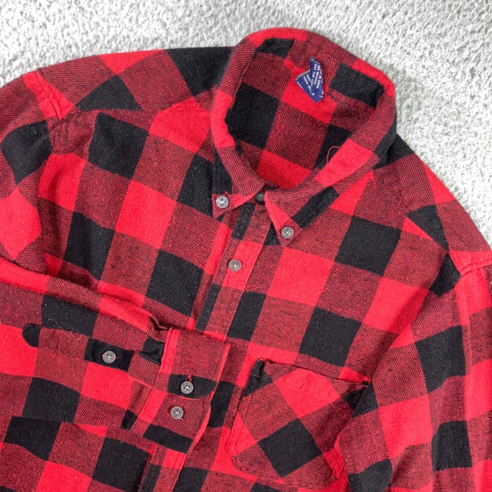 Highland Outfitters Flannel Shirt Men L Red‎ Black Plaid Button Down Outdoor